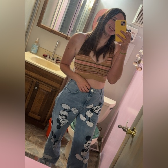 Meet your Posher, Sam - Picture 2 of 5